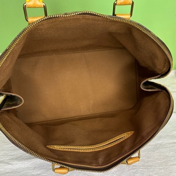 4 𝑳𝒐𝒖𝒊𝒔 𝑽𝒖𝒊𝒕𝒕𝒐𝒏 𝑨𝑳𝑴𝑨 𝑷𝑴 (Date Code VI0963) - Picture 13 of 14